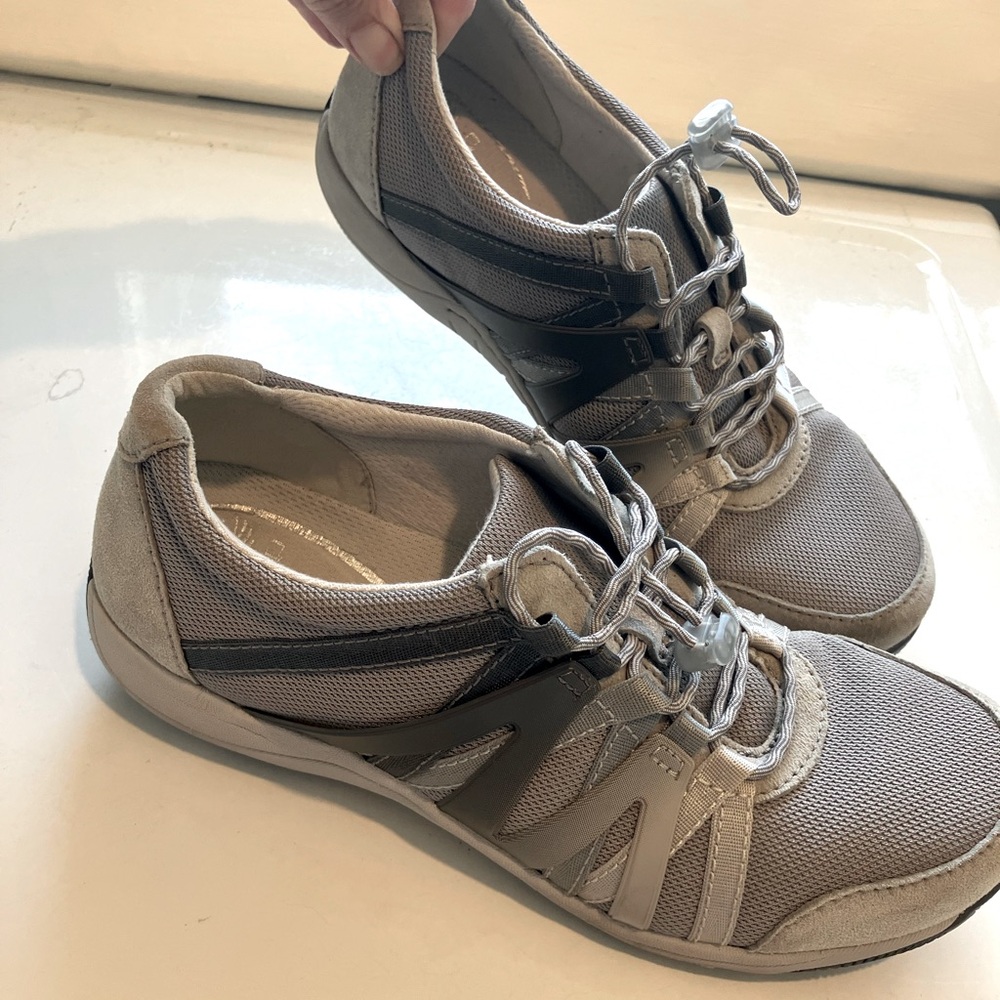 Dansko Henriette Sneakers sz 39 Like New